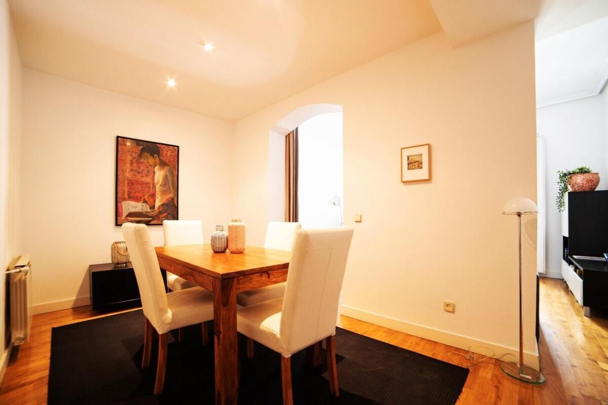 Bright Apartment In Historical City Center Madrid Extérieur photo