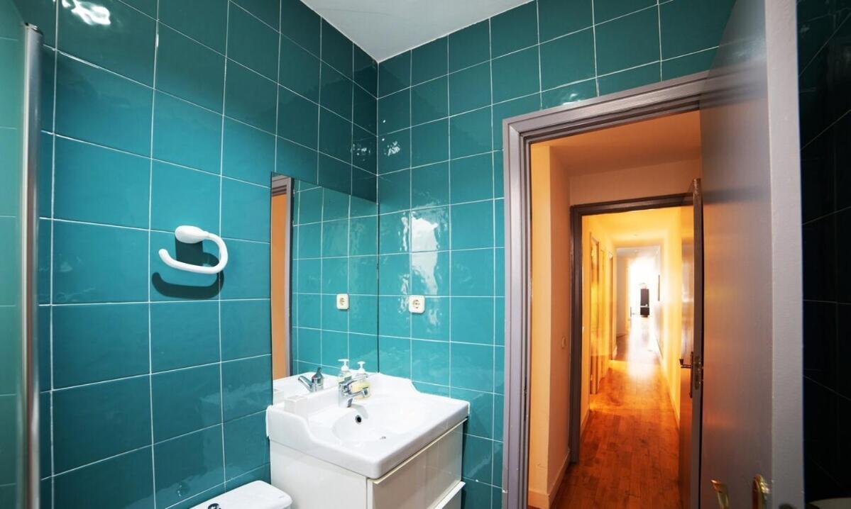 Bright Apartment In Historical City Center Madrid Extérieur photo