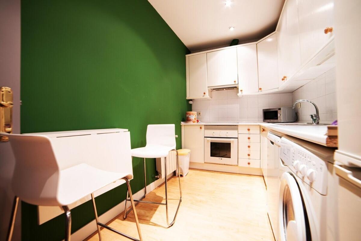 Bright Apartment In Historical City Center Madrid Extérieur photo
