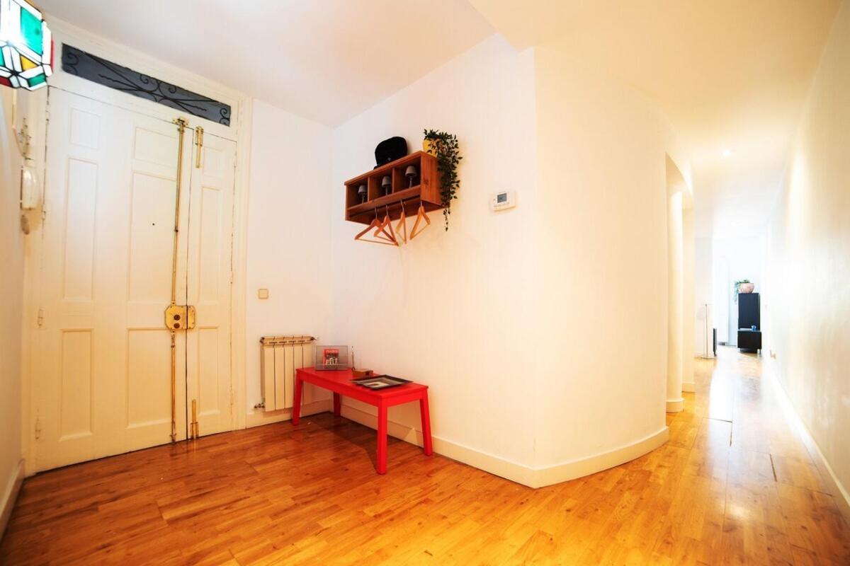 Bright Apartment In Historical City Center Madrid Extérieur photo