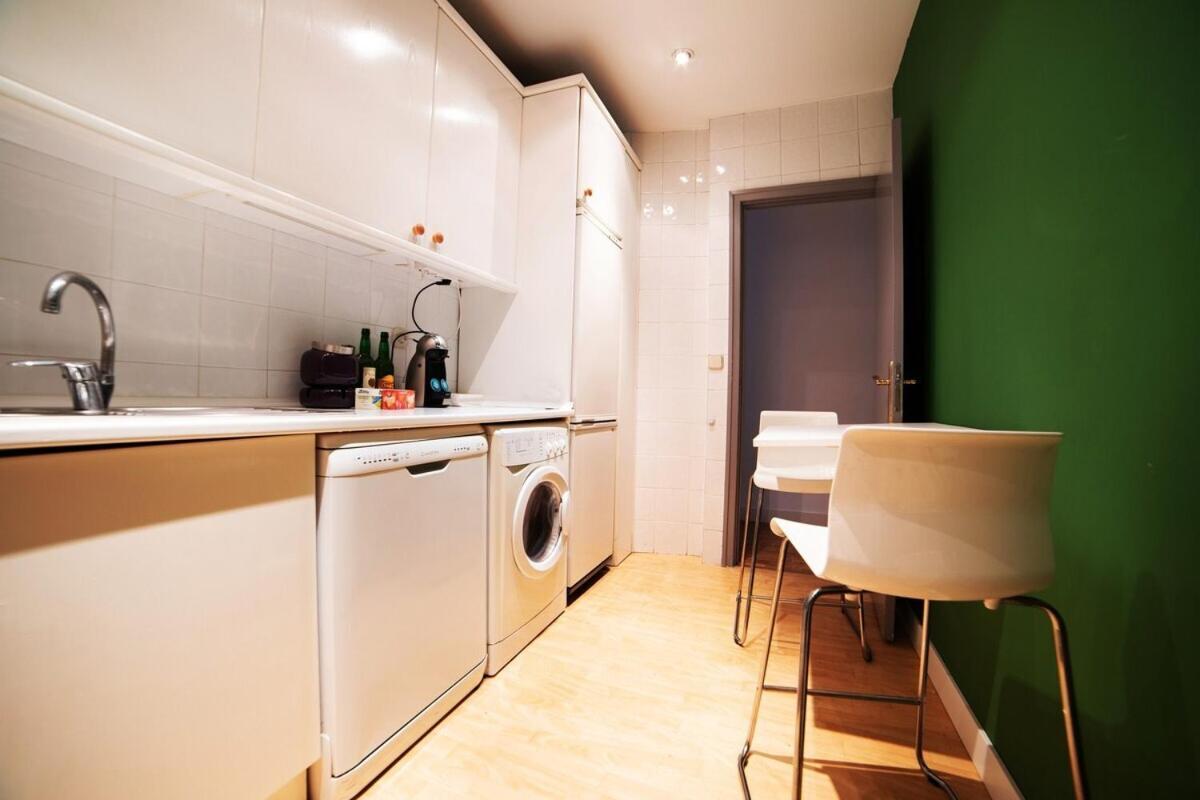 Bright Apartment In Historical City Center Madrid Extérieur photo
